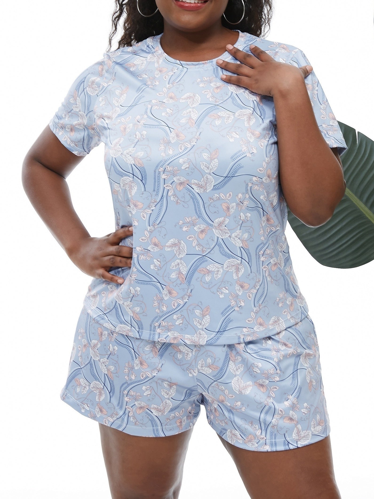 Retro Floral Print Tee & Shorts Pajama Set