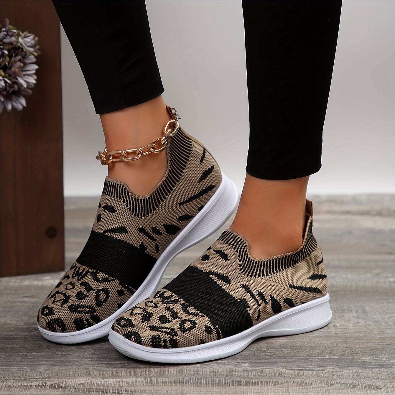 Women's Comfort Road Running Shoes Slip-On Mesh Lightweight Non-Slip Sneakers