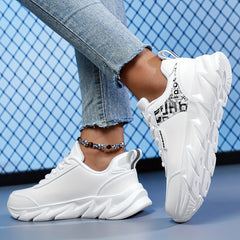 Women's Outdoor Skate Shoes Classic Thick Bottom Lace-up Sneakers