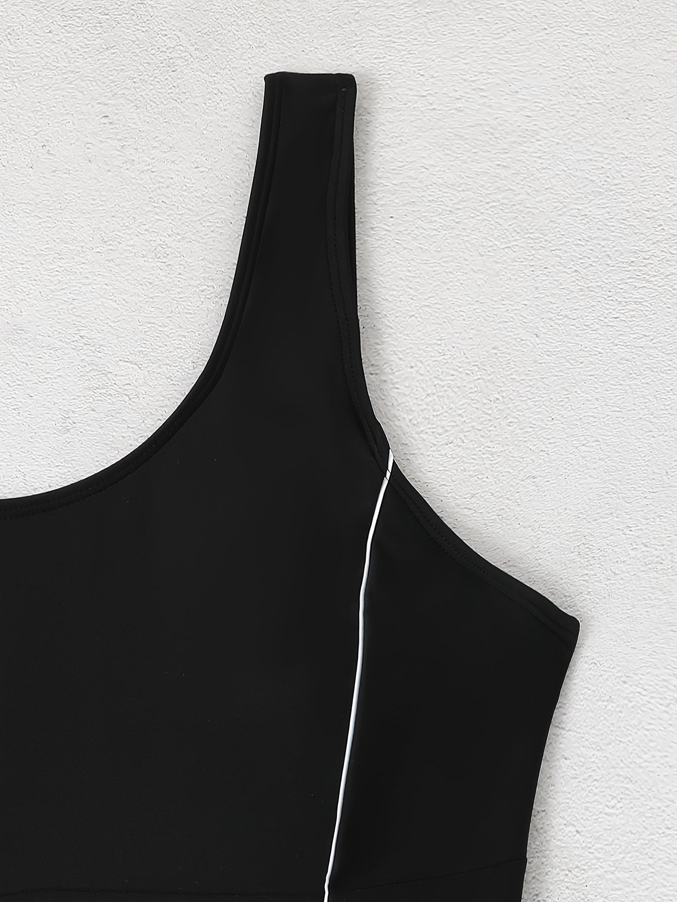Sexy Swimsuit Women's Plus Line Print Scoop Neck One Piece
