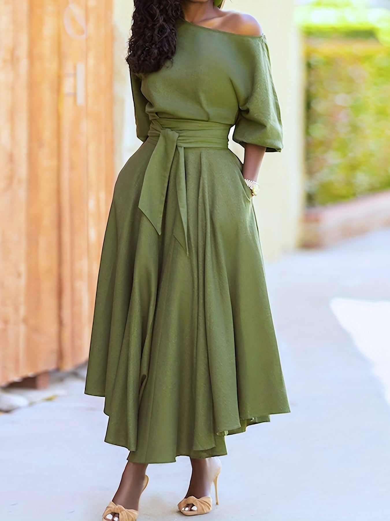 Solid Bubble Sleeve Maxi Dress With Belt