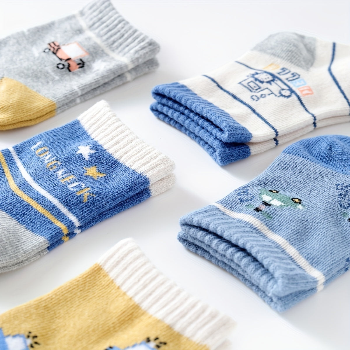 5 Pairs of Car Pattern Socks for Boys - All Seasons