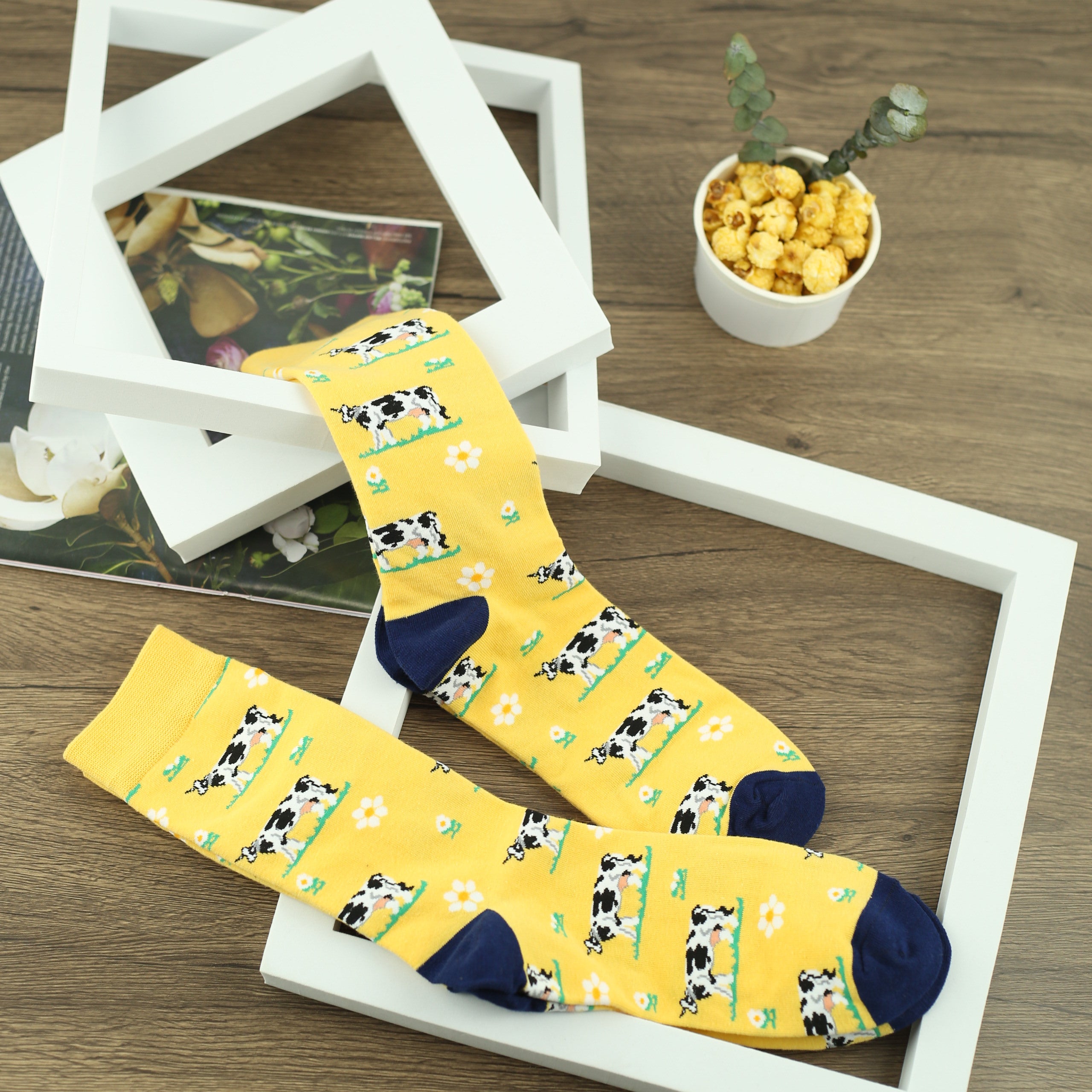 Men's Cow Pattern Crew Socks Breathable Comfy Casual Unisex Socks