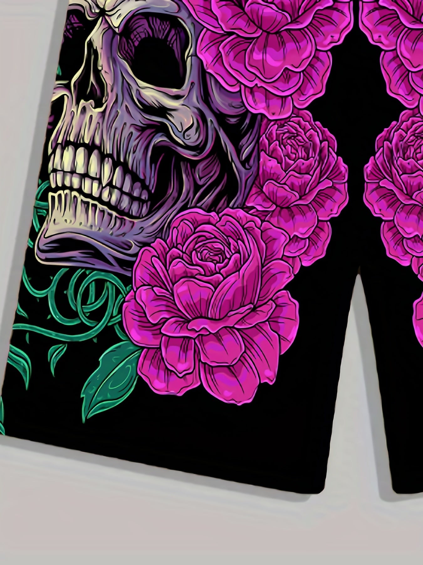 Men's Floral Skull Graphic Shorts Comfortable and Stylish Summer Wear