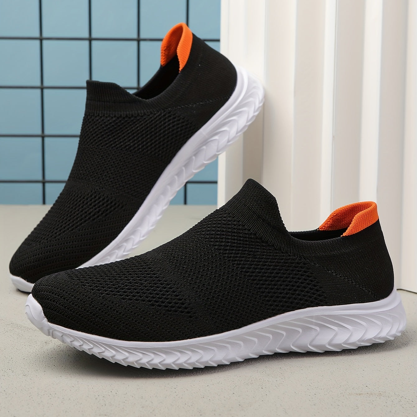 Men's Lightweight Slip On Casual Shoes For Traveling Jogging