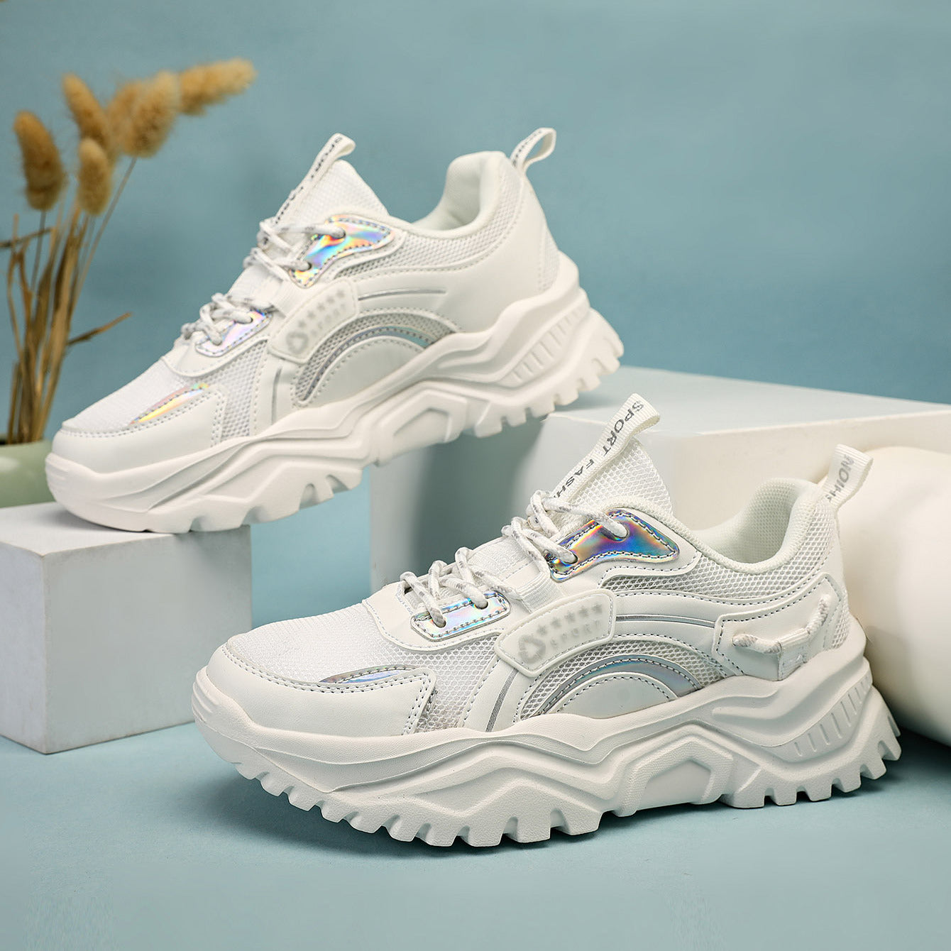 Women's Breathable Mesh Sneakers Low Top Lace Up Shoes