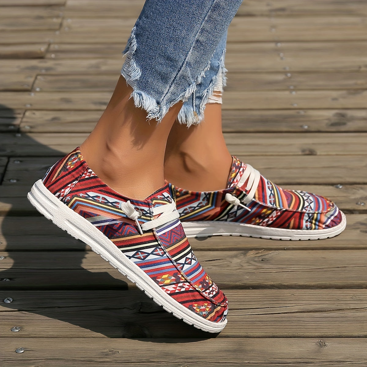 Women's Retro Pattern Canvas Shoes Casual Lace Up Outdoor Sneakers