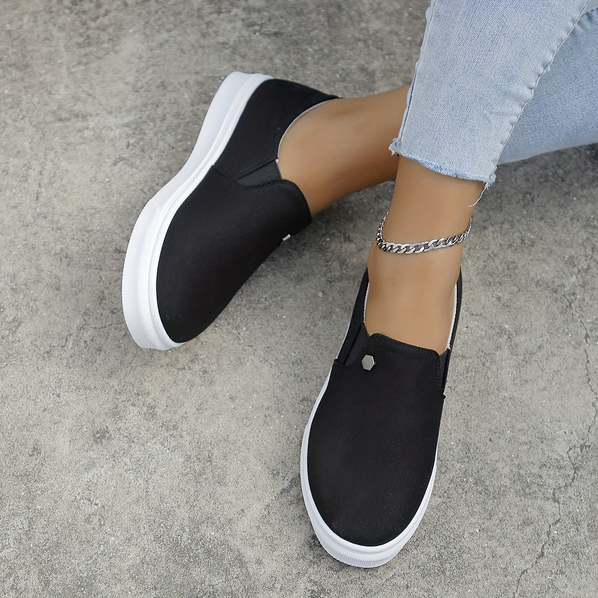 Women's Flatform Solid Slip On Low Round Toe Canvas Casual Shoes