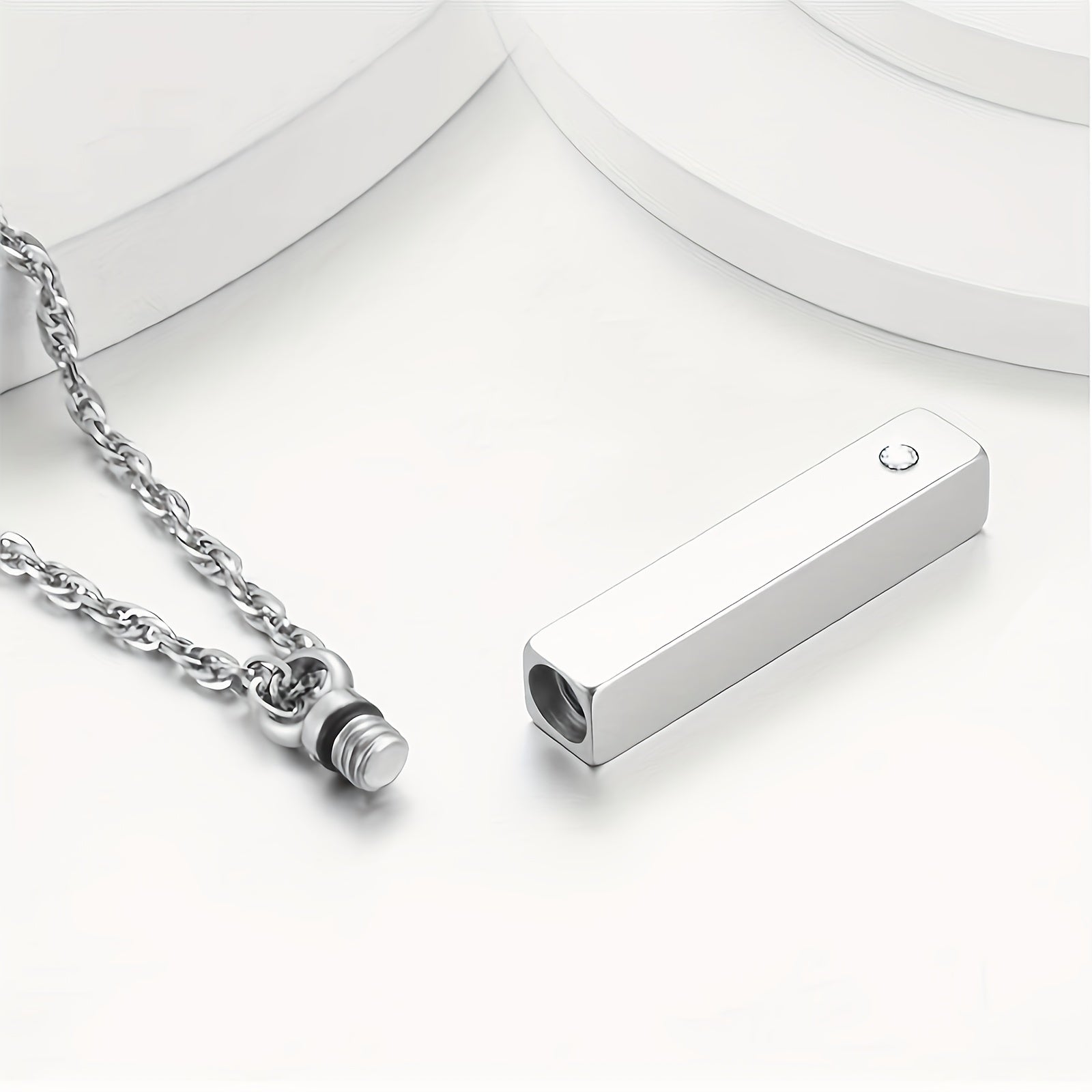 Pet Memorial Necklace Crystal Pendant Cremation Urn Ashes