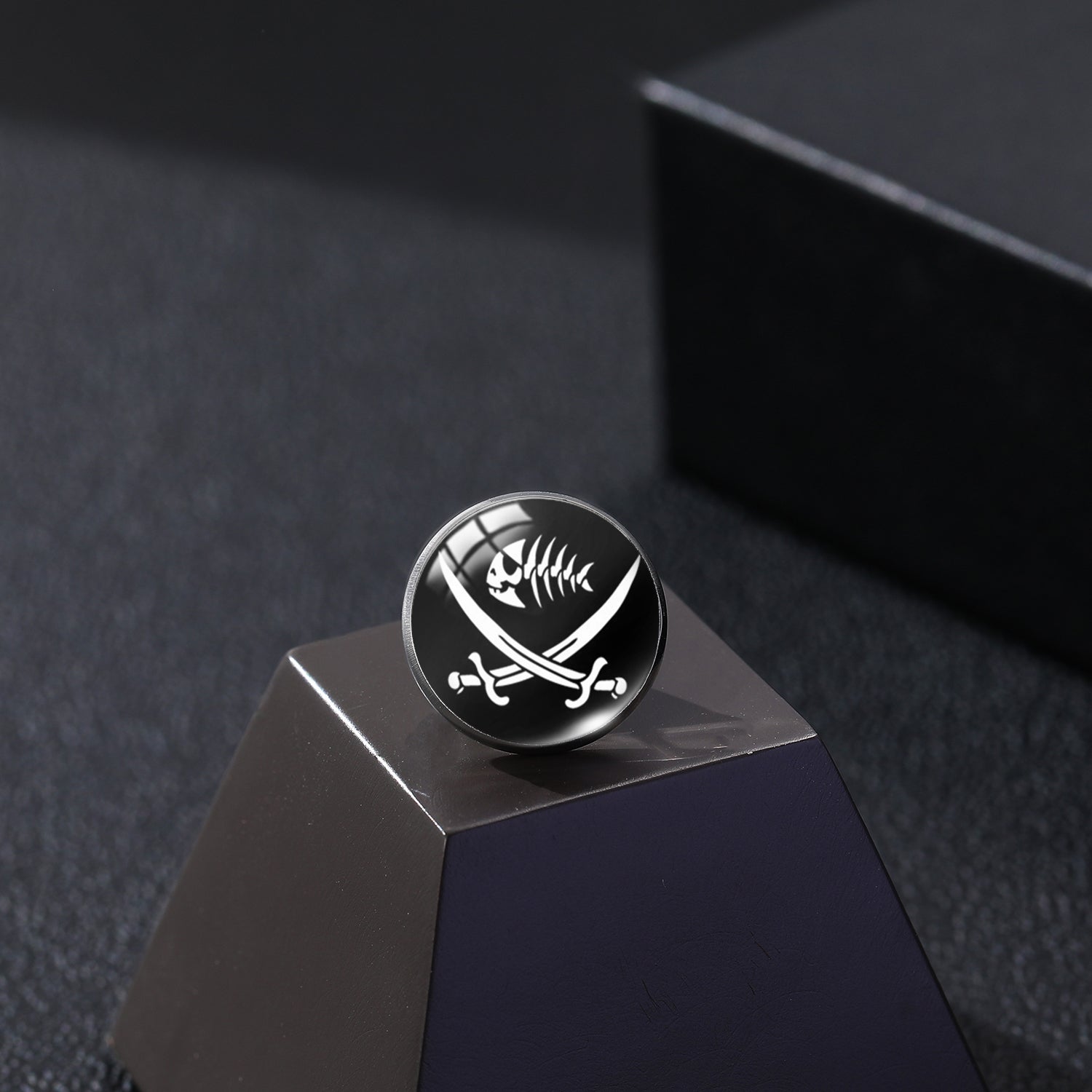 Skull Pattern Time Stone Men's Brooch Collar Pin