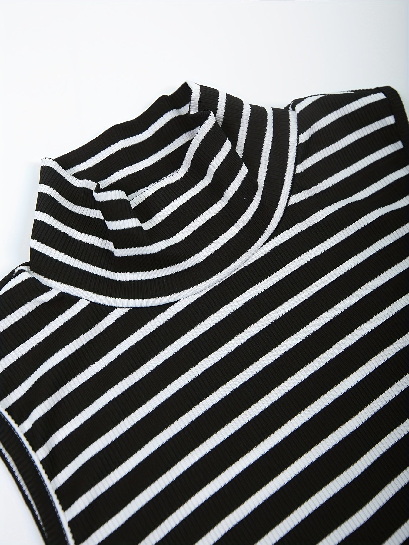 Striped Slim 2pc Skirt Set Crop Tank Top & Bodycon Skirt Outfit