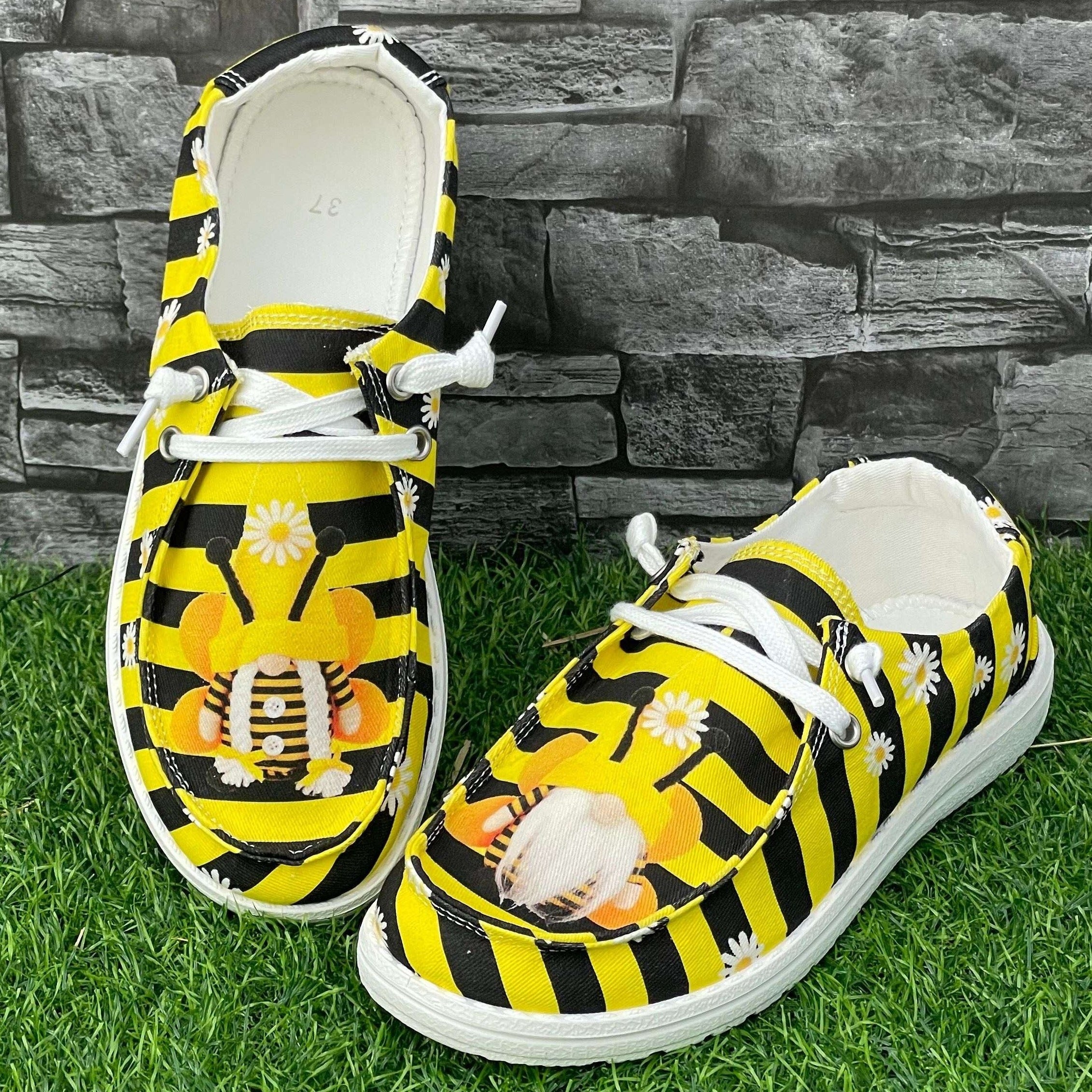 Yellow Striped Flat Shoes Women's Lightweight Casual Shoes