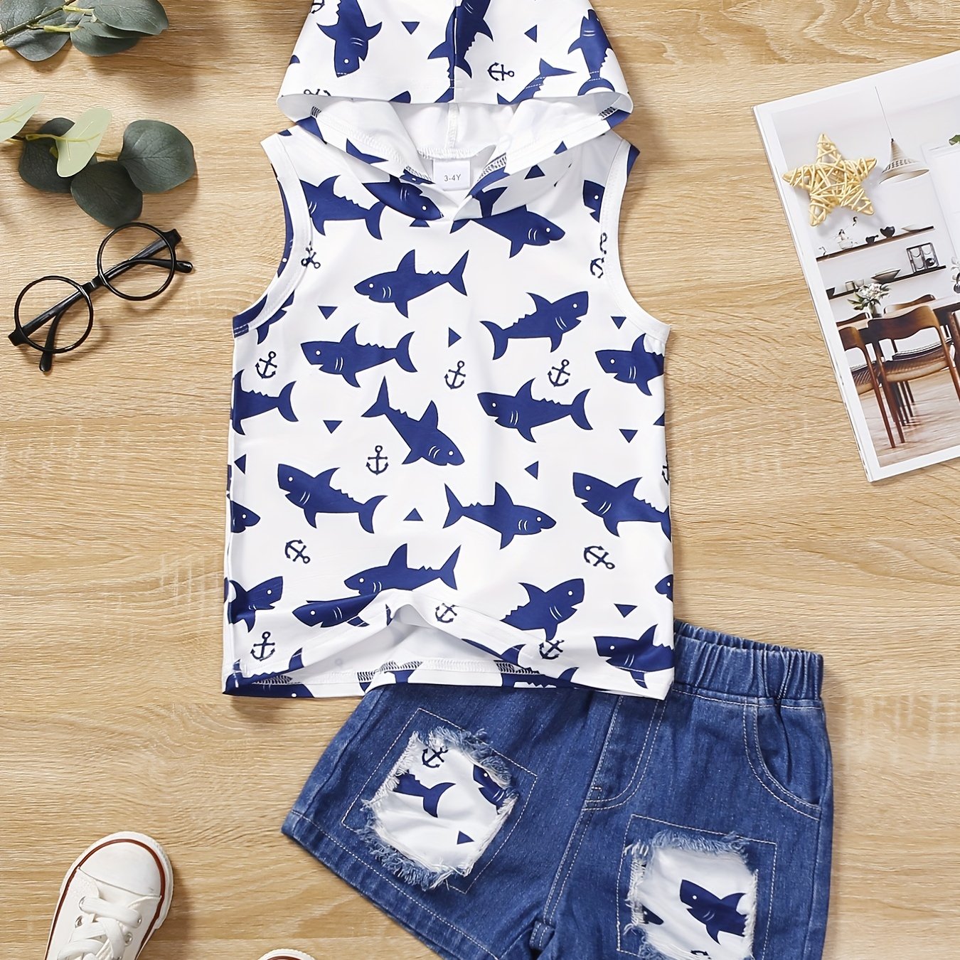 2pcs Shark Graphic Boys Hooded Tank Top&Shorts Set