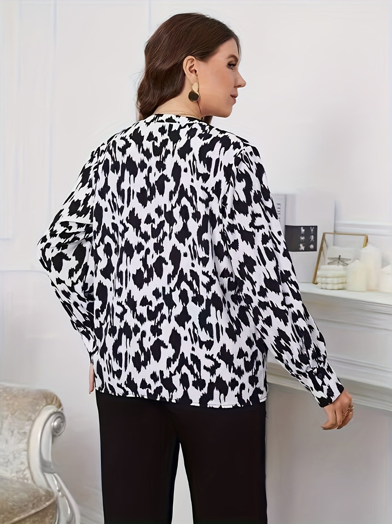 Leopard Print Long Sleeve Blouse
