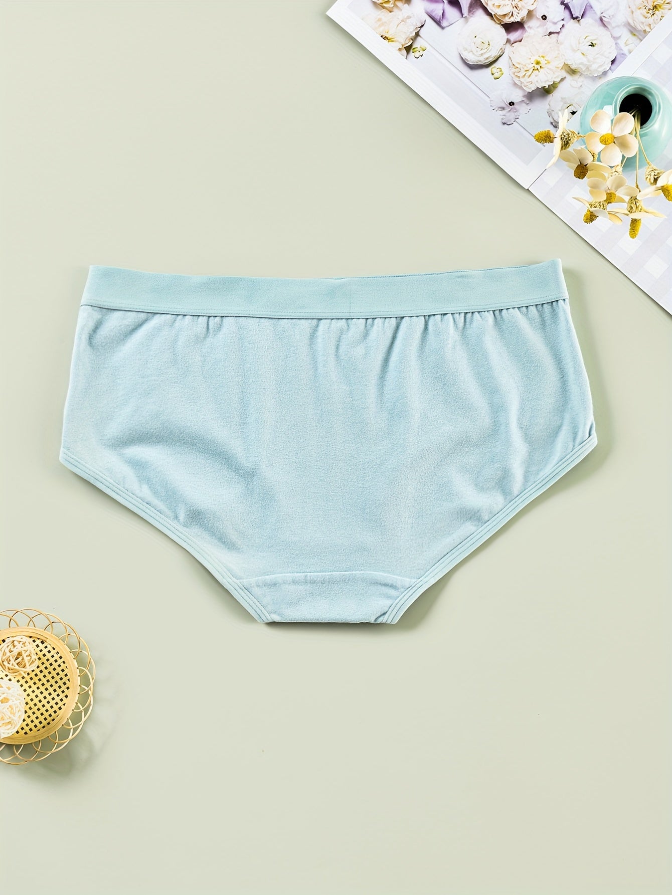 3 Pack Plus Size Breathable Mid Waisted Briefs Set