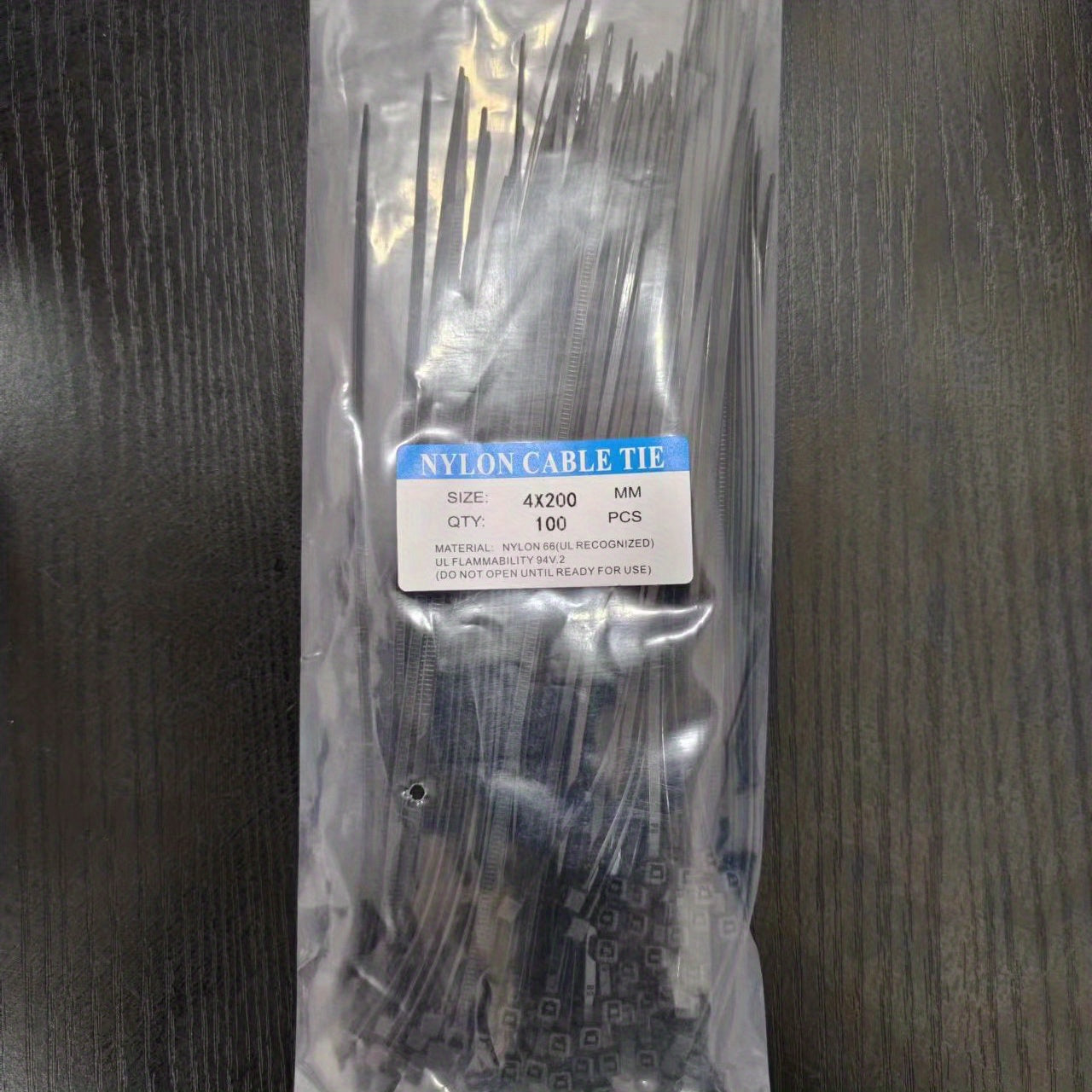 100pcs Self-locking Nylon Strapping for Indoor and Outdoor Use