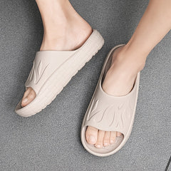 Men's Flame Pattern Cloud Slides Slippers Lightweight Non Slip Shoes