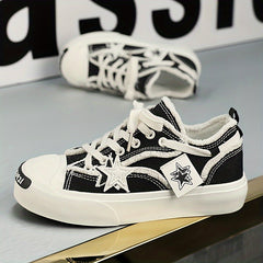 Women's Star Patched Platform Skate Shoes