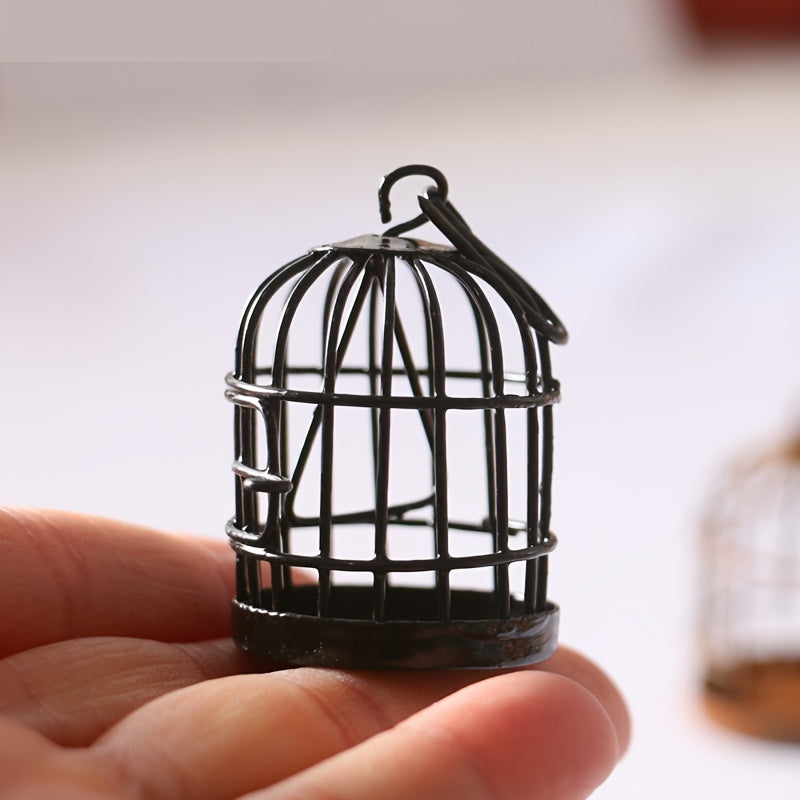 Rustic Iron Birdcage Decoration for Garden and Courtyard
