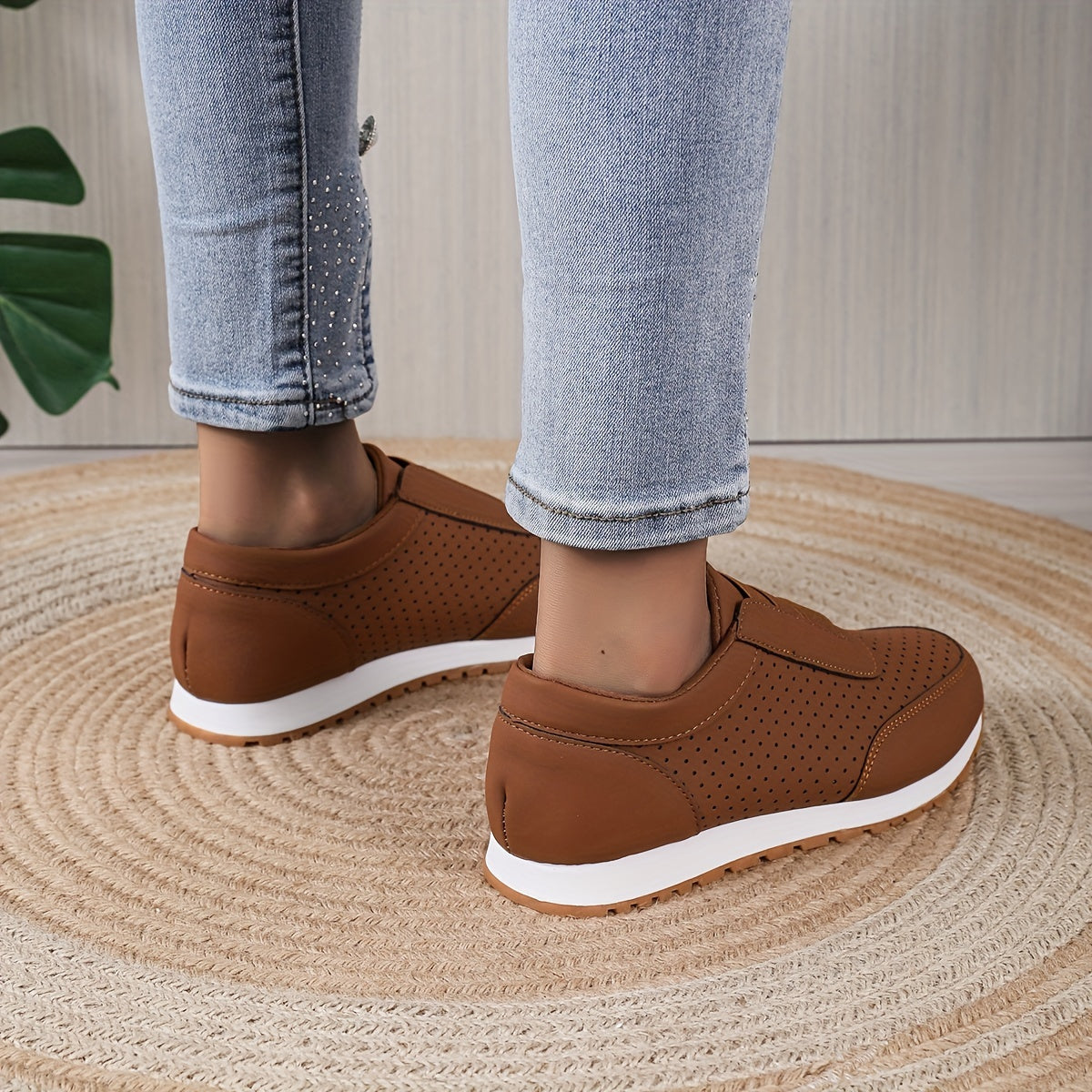Women's Breathable Slip On Sneakers Outdoor Comfortable Walking Shoes