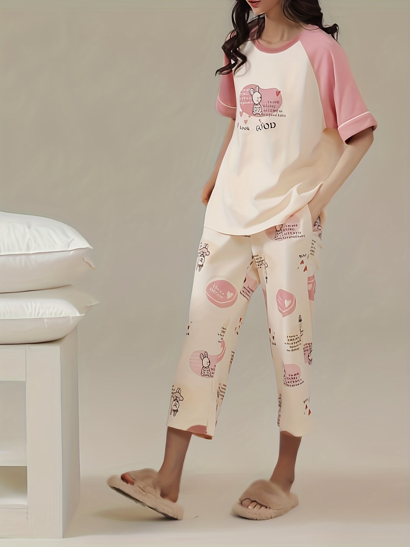 Bunny Print Pajamas Set Short Sleeve Top & Crop Pants