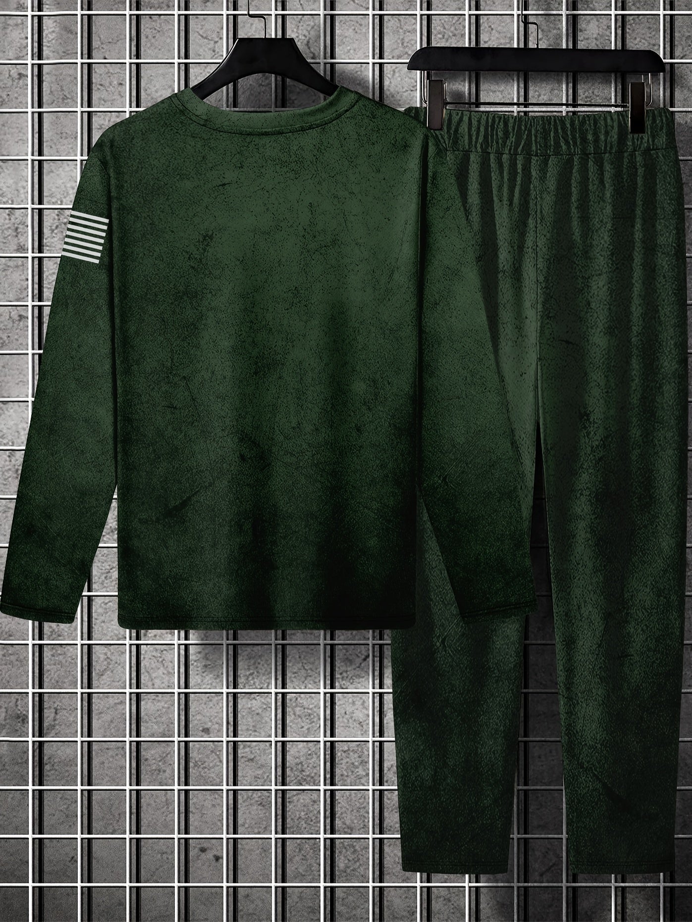 Men's Scorpion Print 2 Pc Outfit: Long Sleeve T-shirt & Loose Sweatpants Set