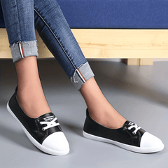 Women's Lightweight Low Top Lace Up Sneakers