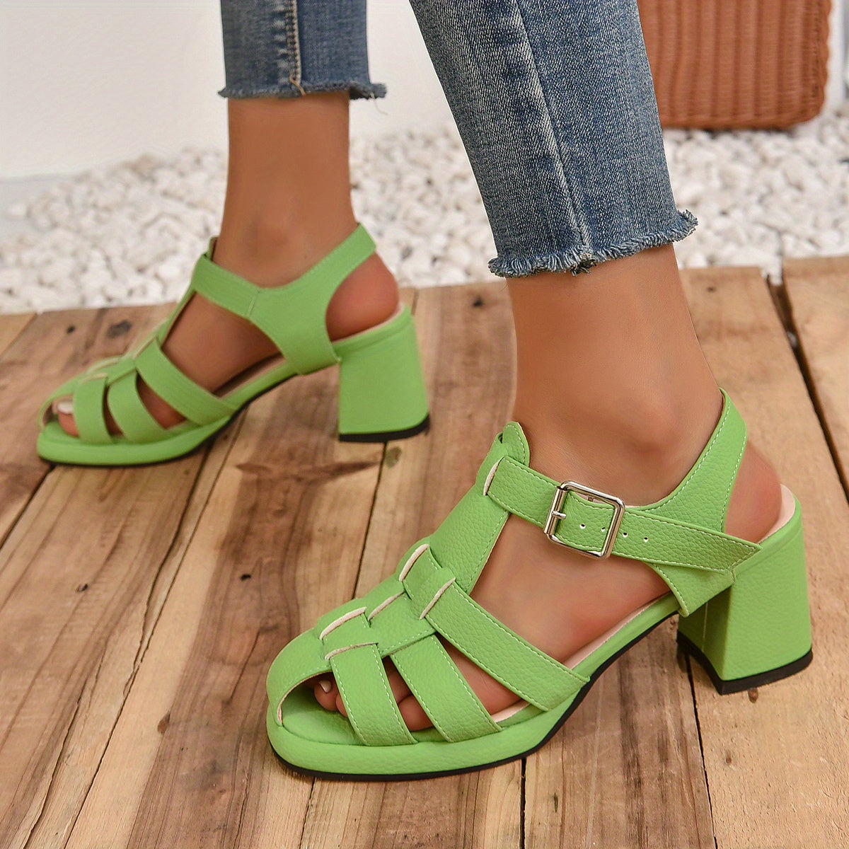 Women's Retro Chunky Heel Cutout Sandals Buckle Strap Solid Sandals