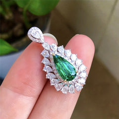 Green Gemstone Pendant Fashionable Jewelry for Women