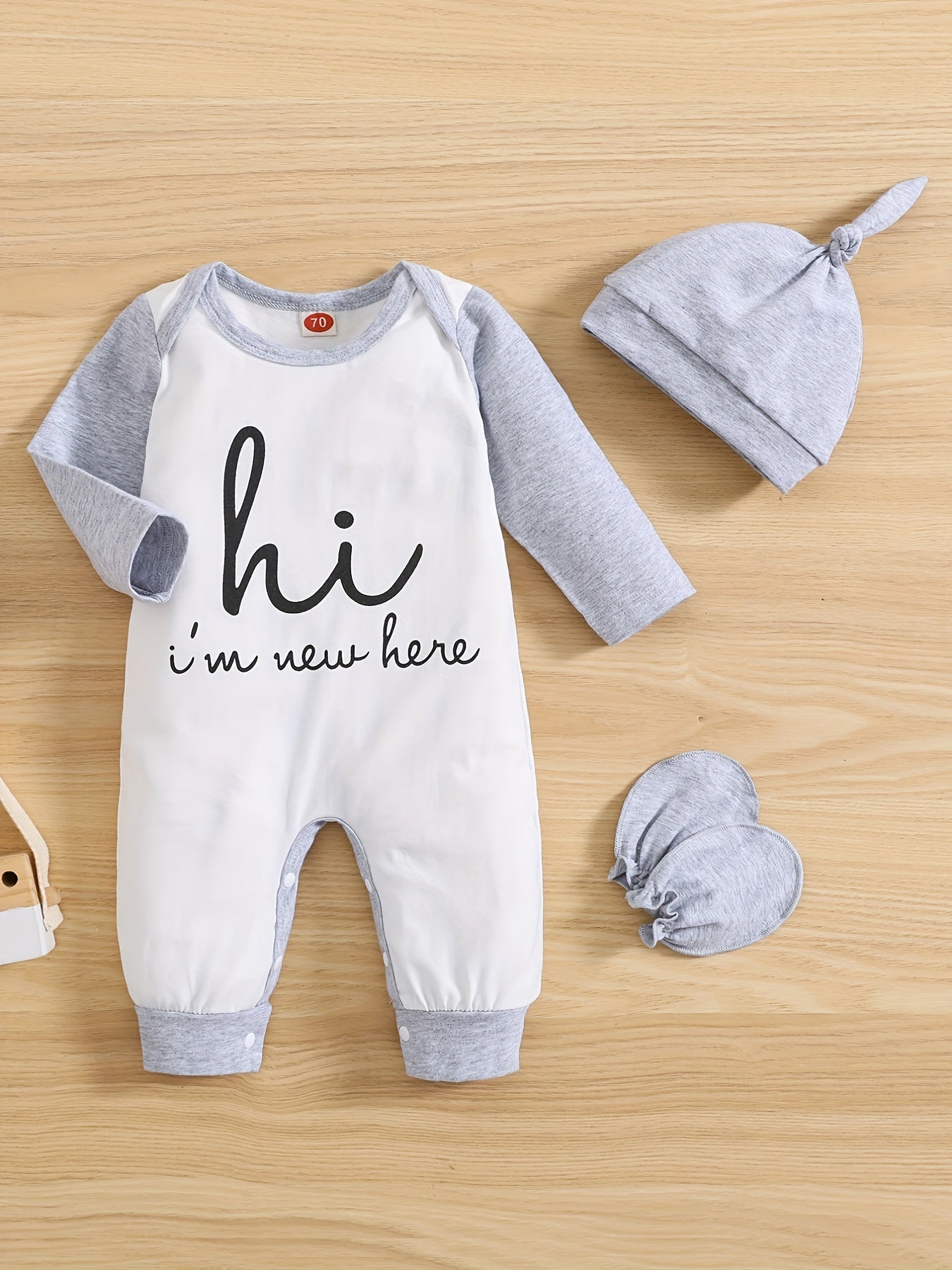 Casual & Comfy HI I M HERE Print Outfit Baby Boys Set