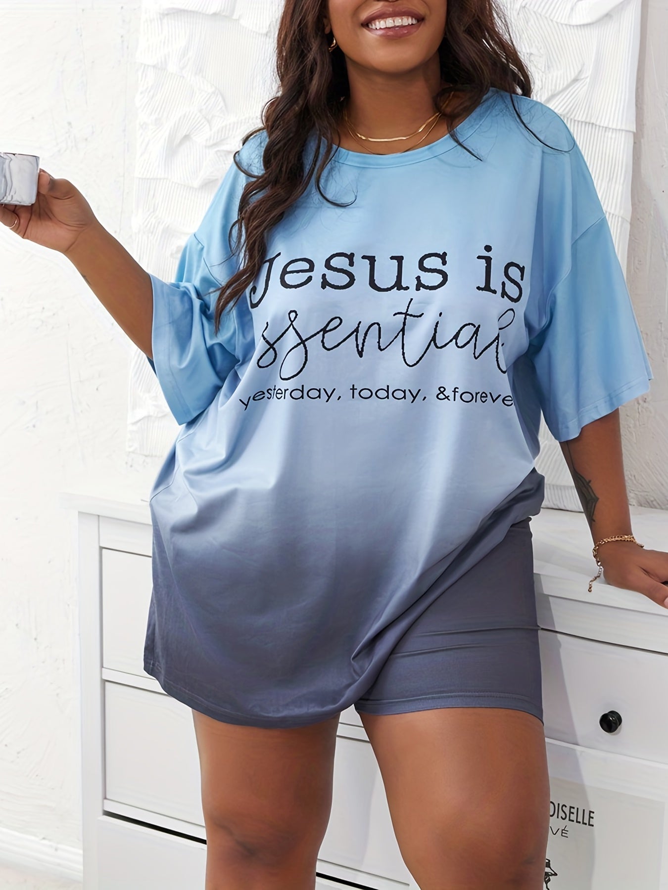 Ombre & Slogan Print Tee & Shorts Pajama Set
