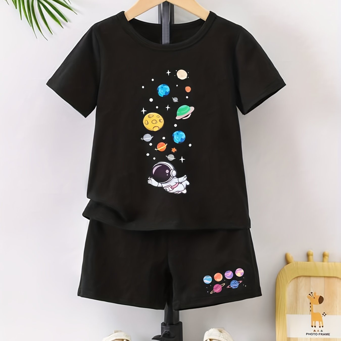 Boy's Astronaut Planet Print 2pcs T shirt & Shorts Set