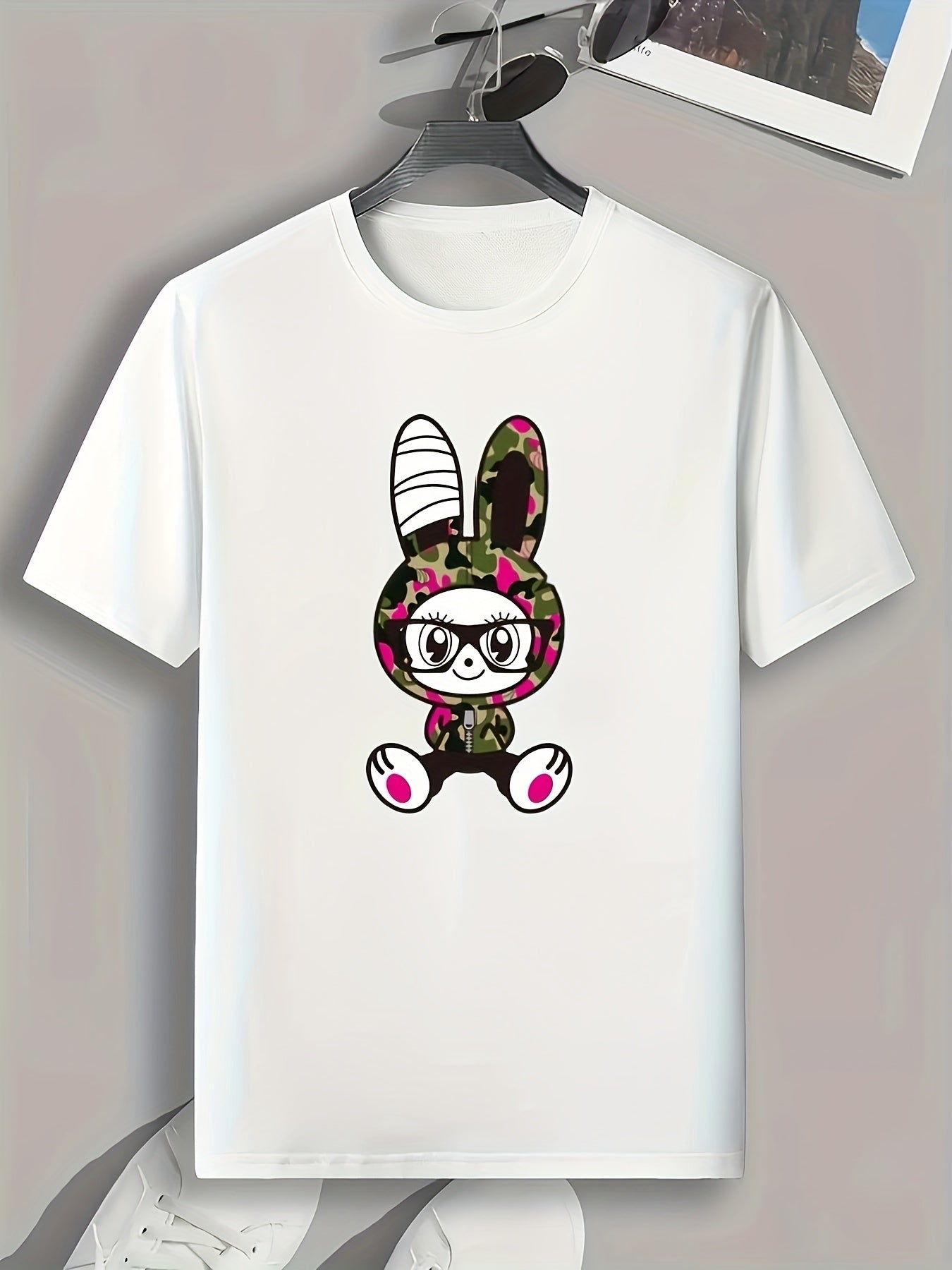 Cartoon Bunny Pattern Print Men's Comfy Sports T shirt Graphic Tee