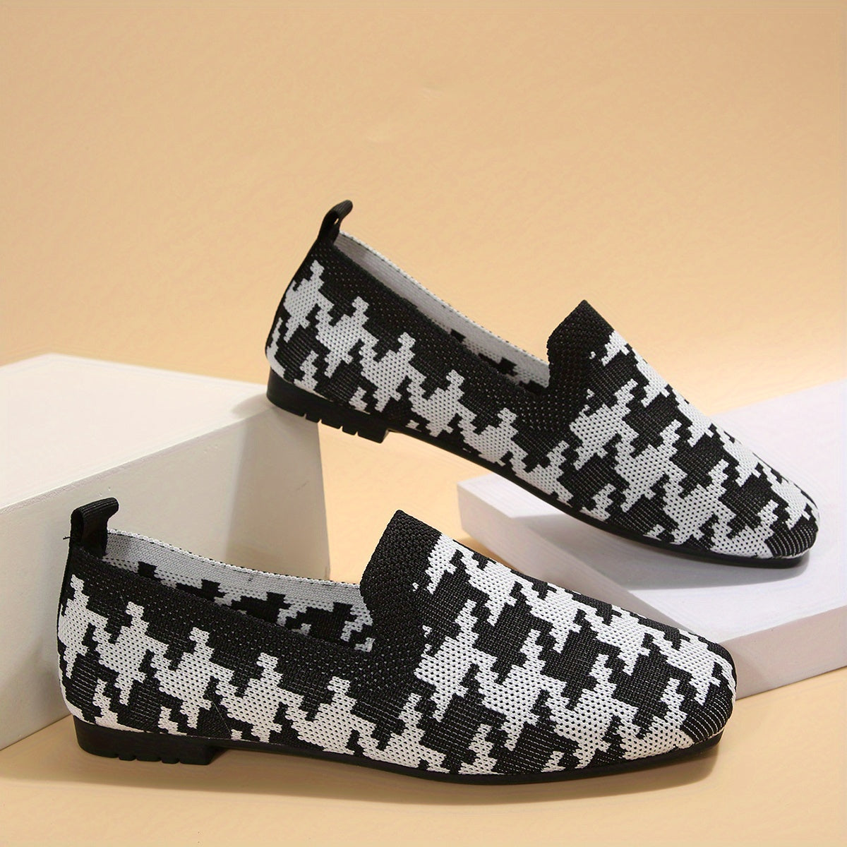 Women's Breathable Mesh Sneakers Square Toe Flat Shoes Lightweight Walking Shoes