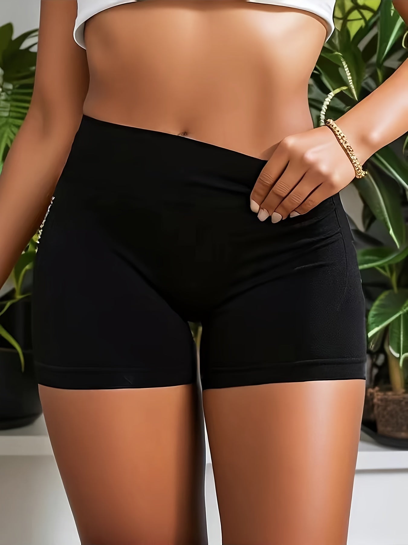 Letter Graphic Lip Lifting Biker Shorts Women's Activewear