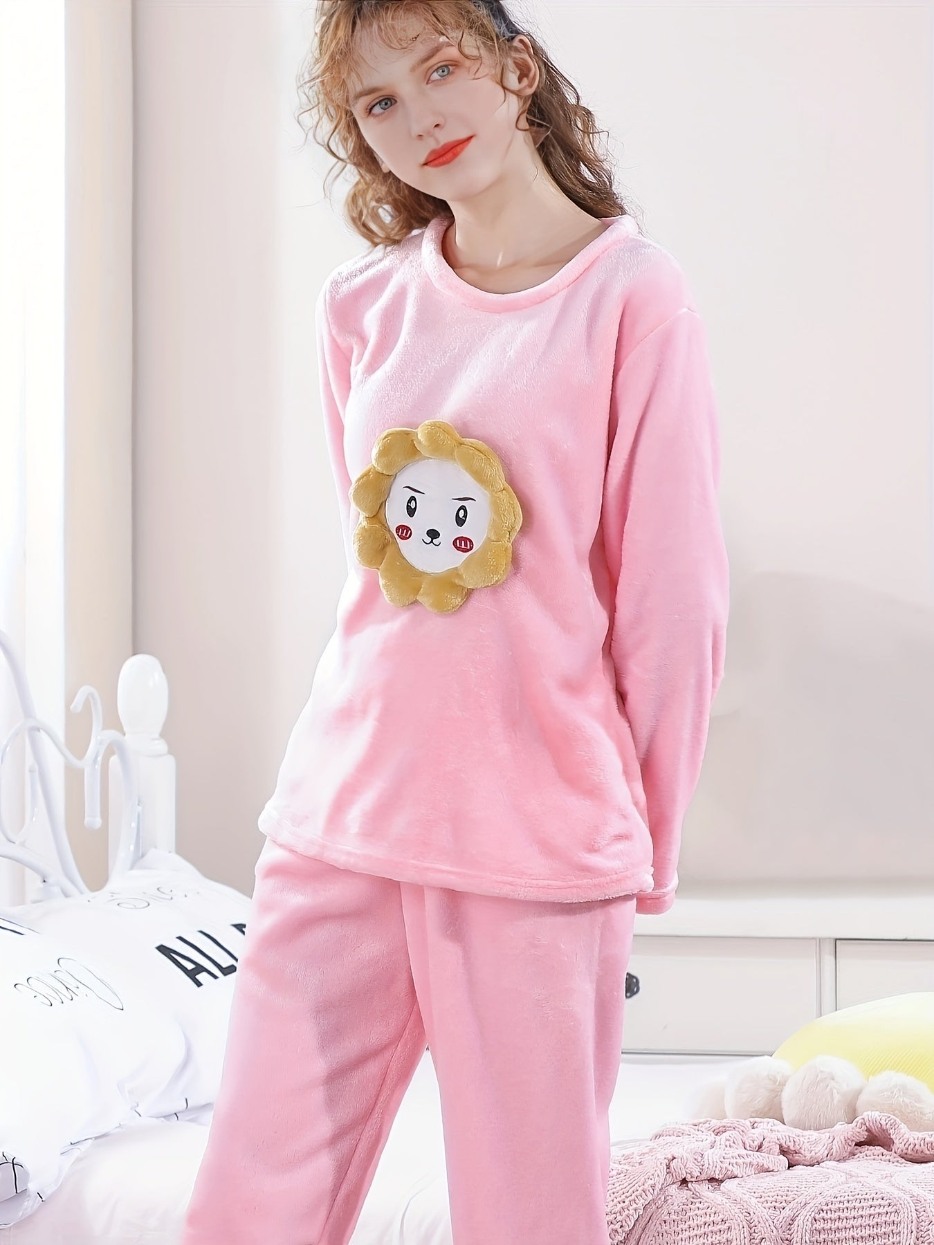 Girl's Flannel Pajamas Set Cartoon Graphic Top & Pants