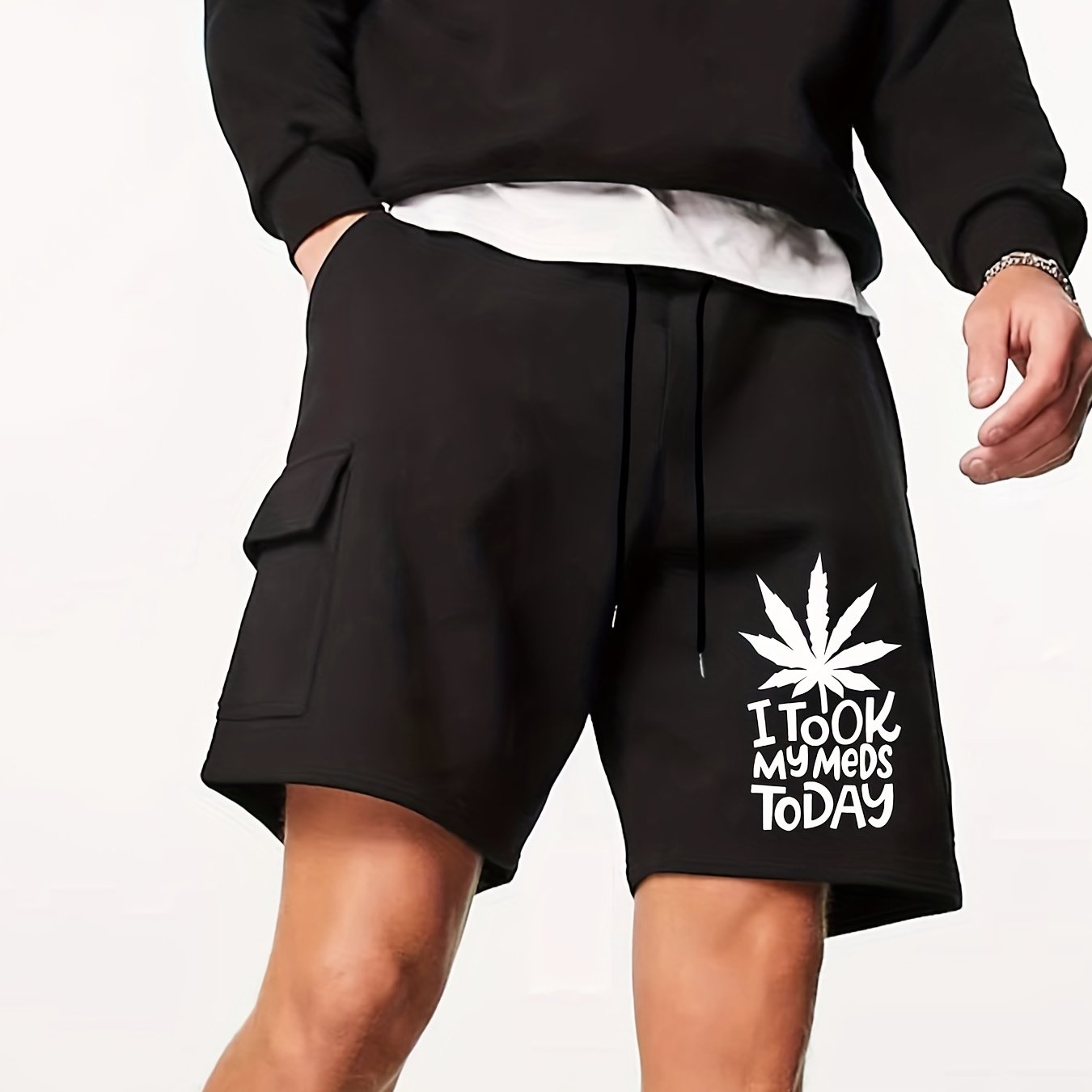 Men s Leaf & Slogan Print Cargo Shorts