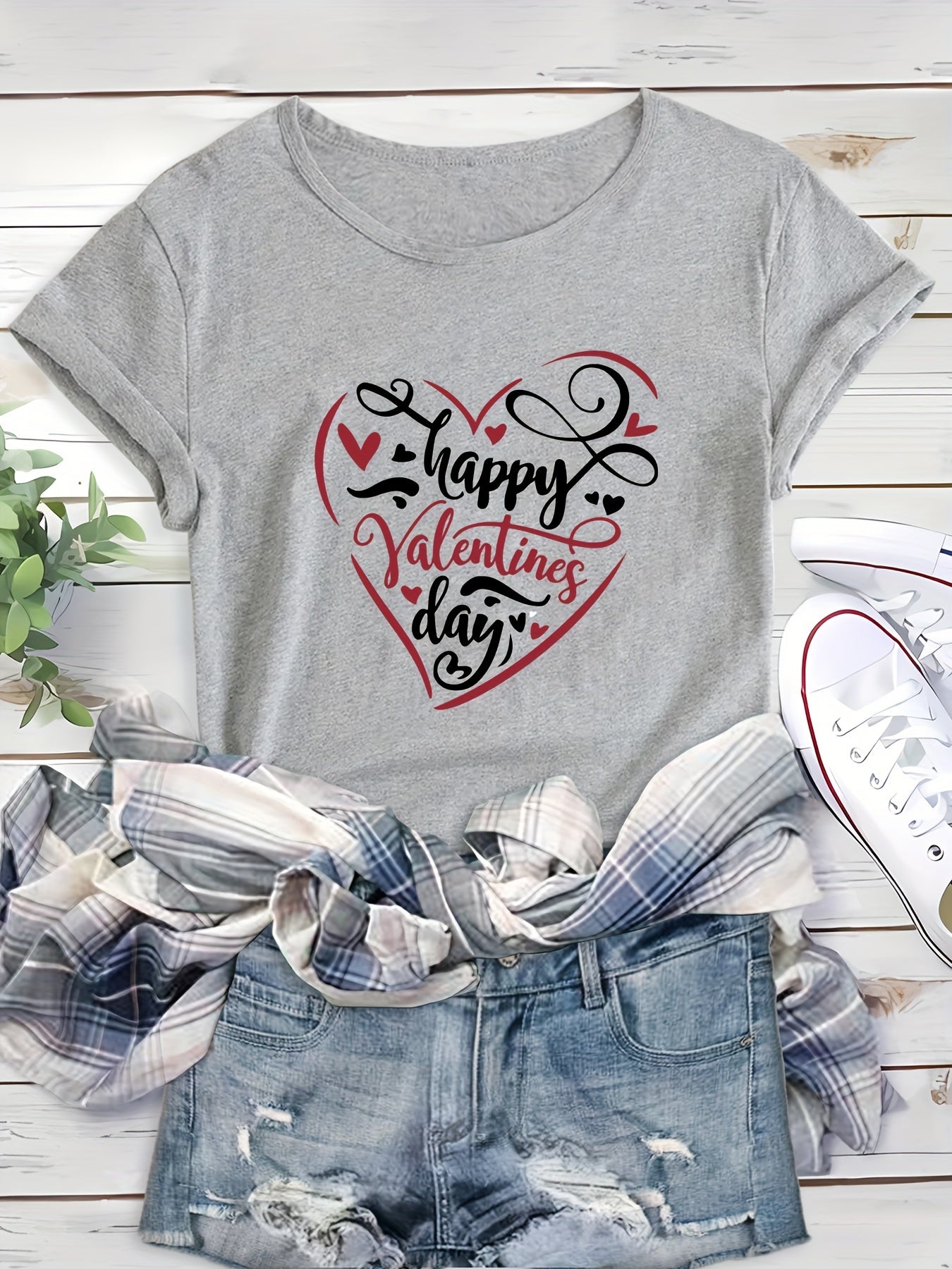 Heart Graphic Sports T shirt Round Neck Short Sleeves Workout Tops Women's Activ