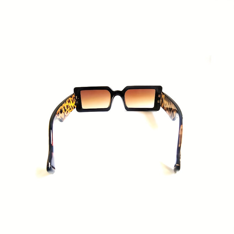Punk Style Wide Legs Sunglasses with Cleaning Cloth & Anti-squeeze Box