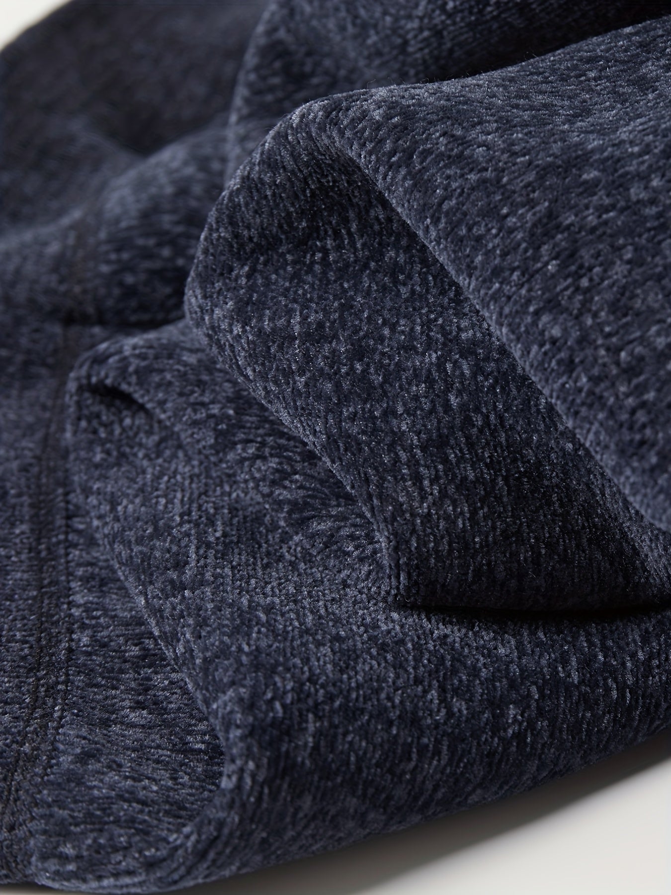 Men's Knitted Crew Neck Sweater for Fall Winter