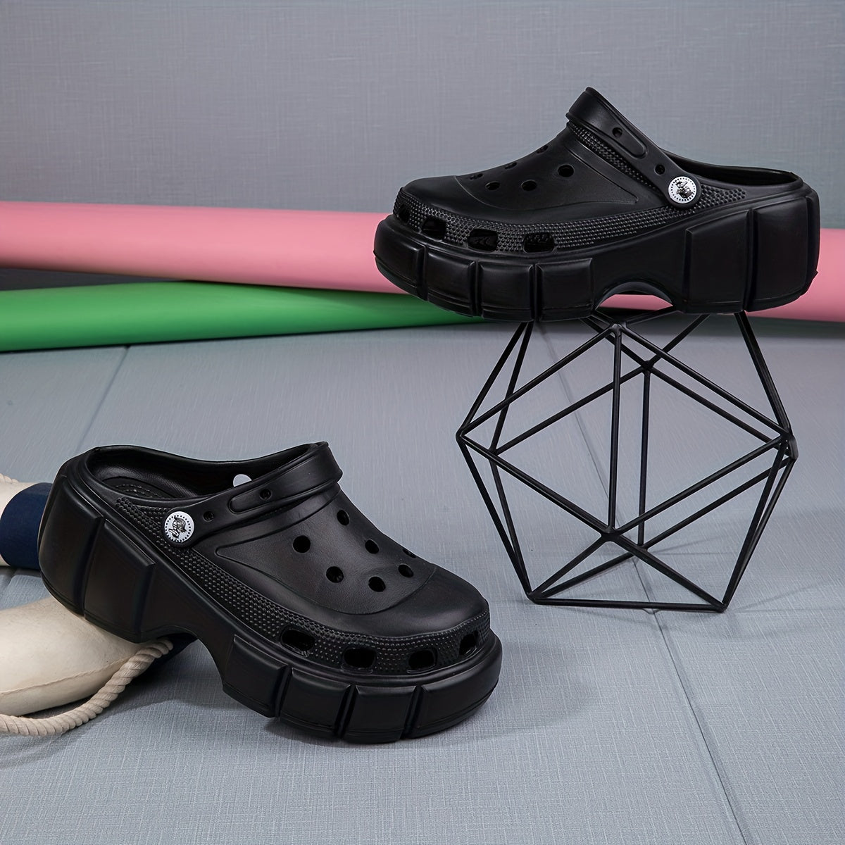 Women's Garden Clogs Casual Hollow Out Beach Shoes