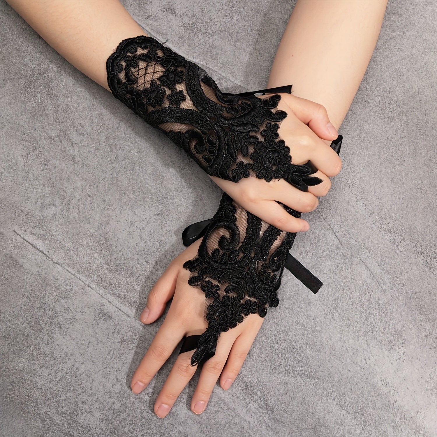Vintage Lace Embroidery Gothic Fingerless Gloves for Women Girls