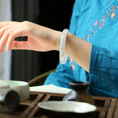 Jade Bracelet and Fashionable Jewelry Accessories for Women