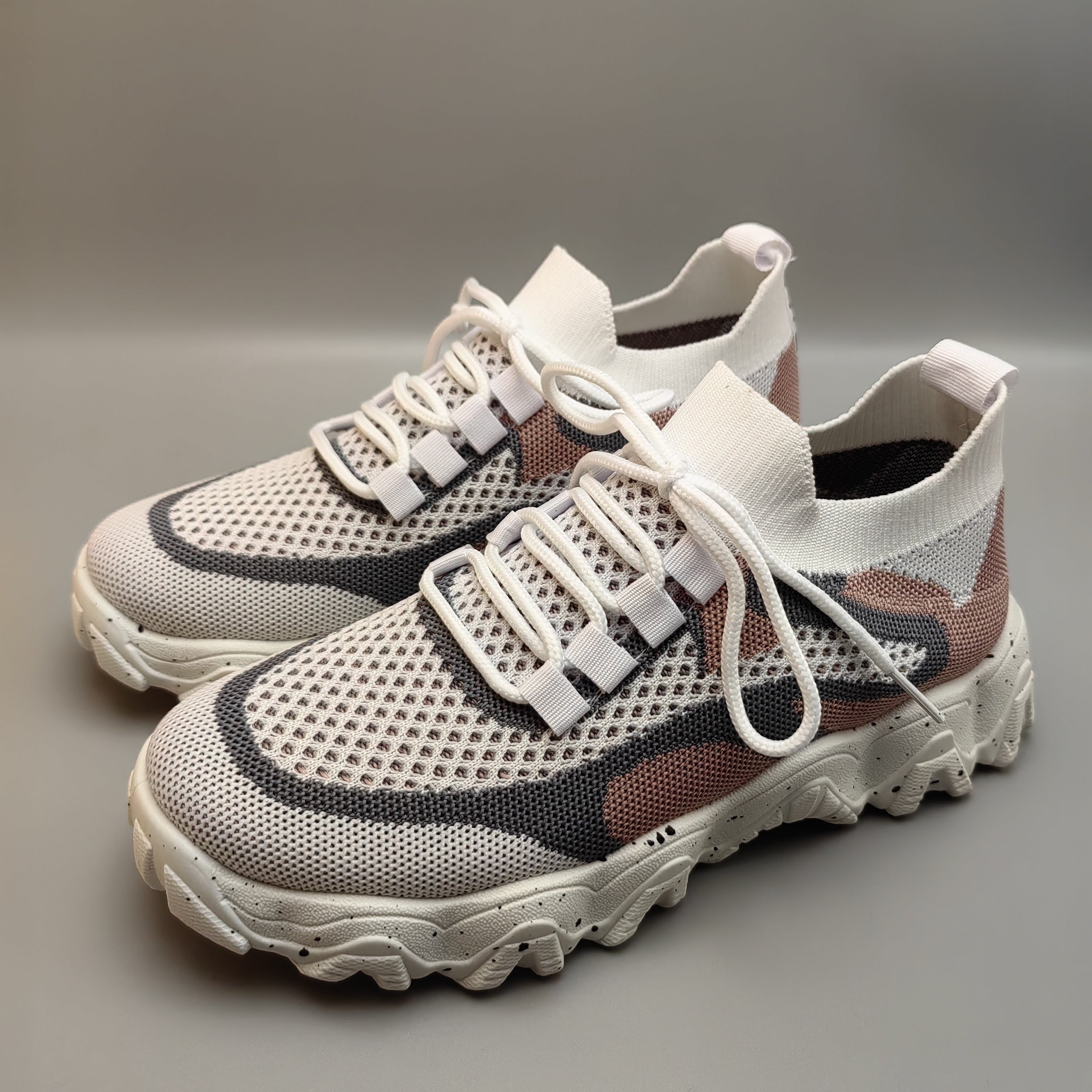 Women's Mesh Sneakers Lace Up Low Round Toe Non Slip Shoes