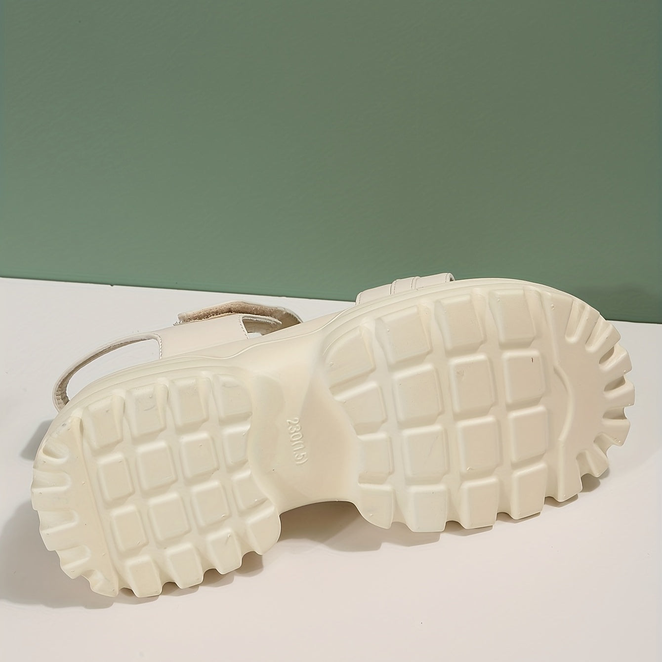 Women's Chain Decor Sports Sandals Thick Sole Hook & Loop Fastener