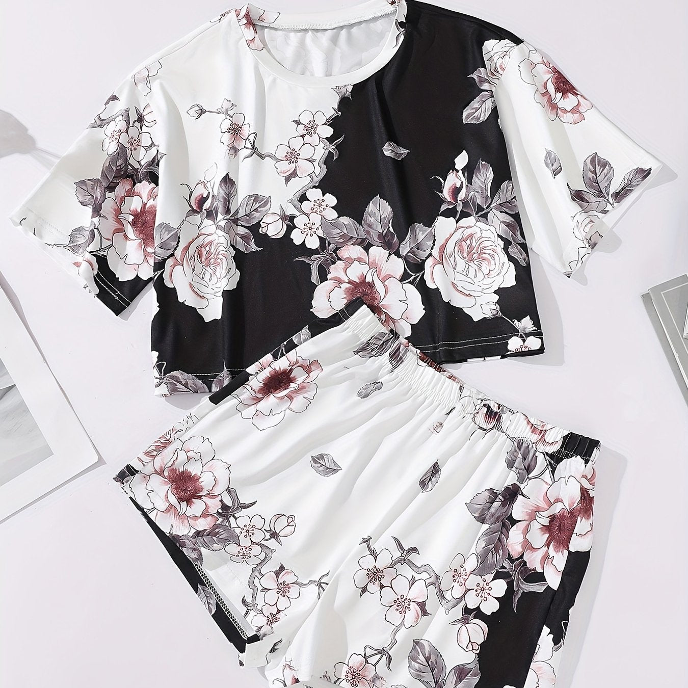 Floral Lounge Set Short Sleeve Top & Shorts Women's Loungewear