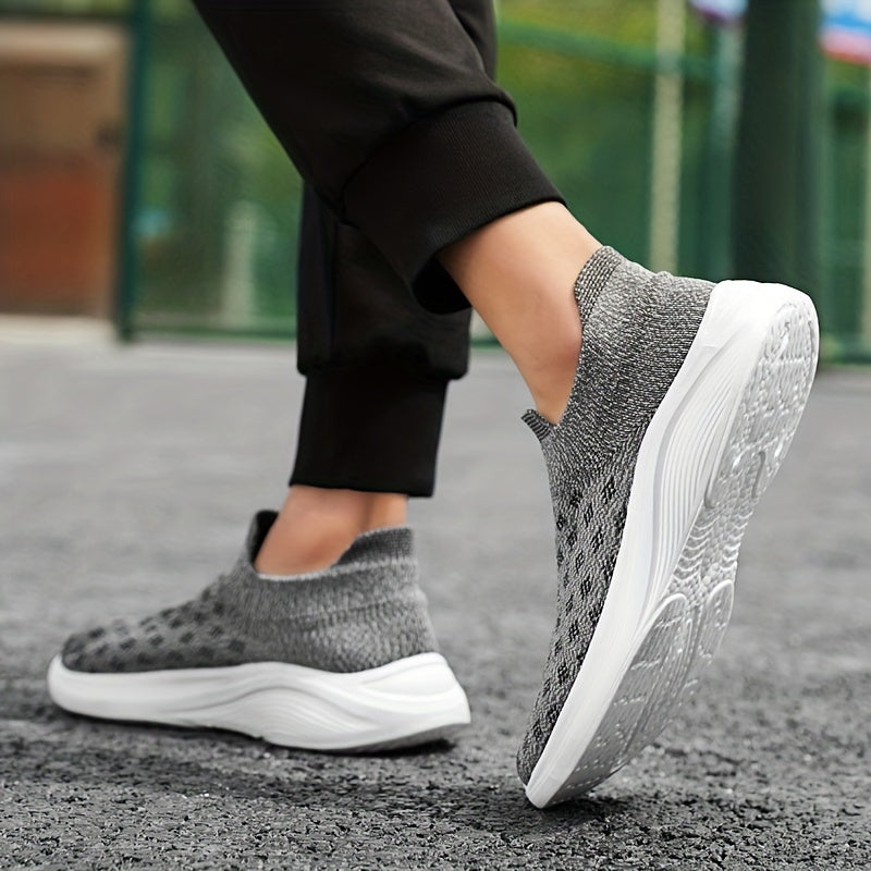Men's Slip on Sneakers Athletic Shoes Lightweight Breathable Walking Shoes