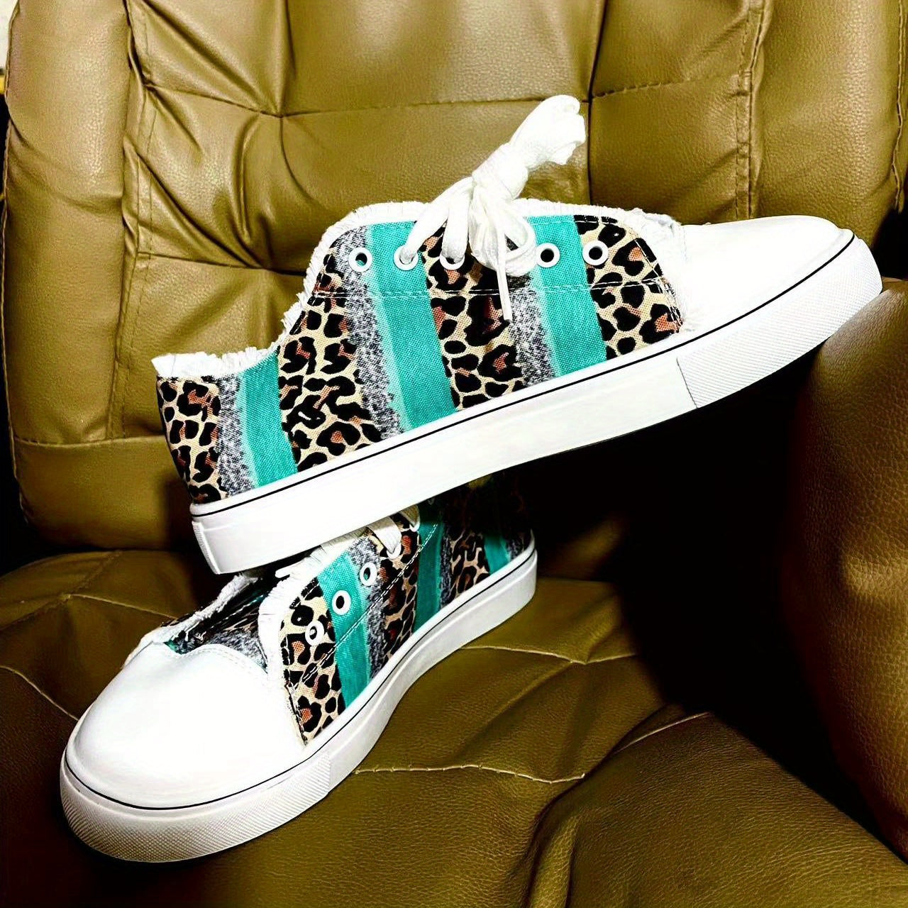 Women's Canvas Sneakers Colorblock Lace Up Low Top Shoes