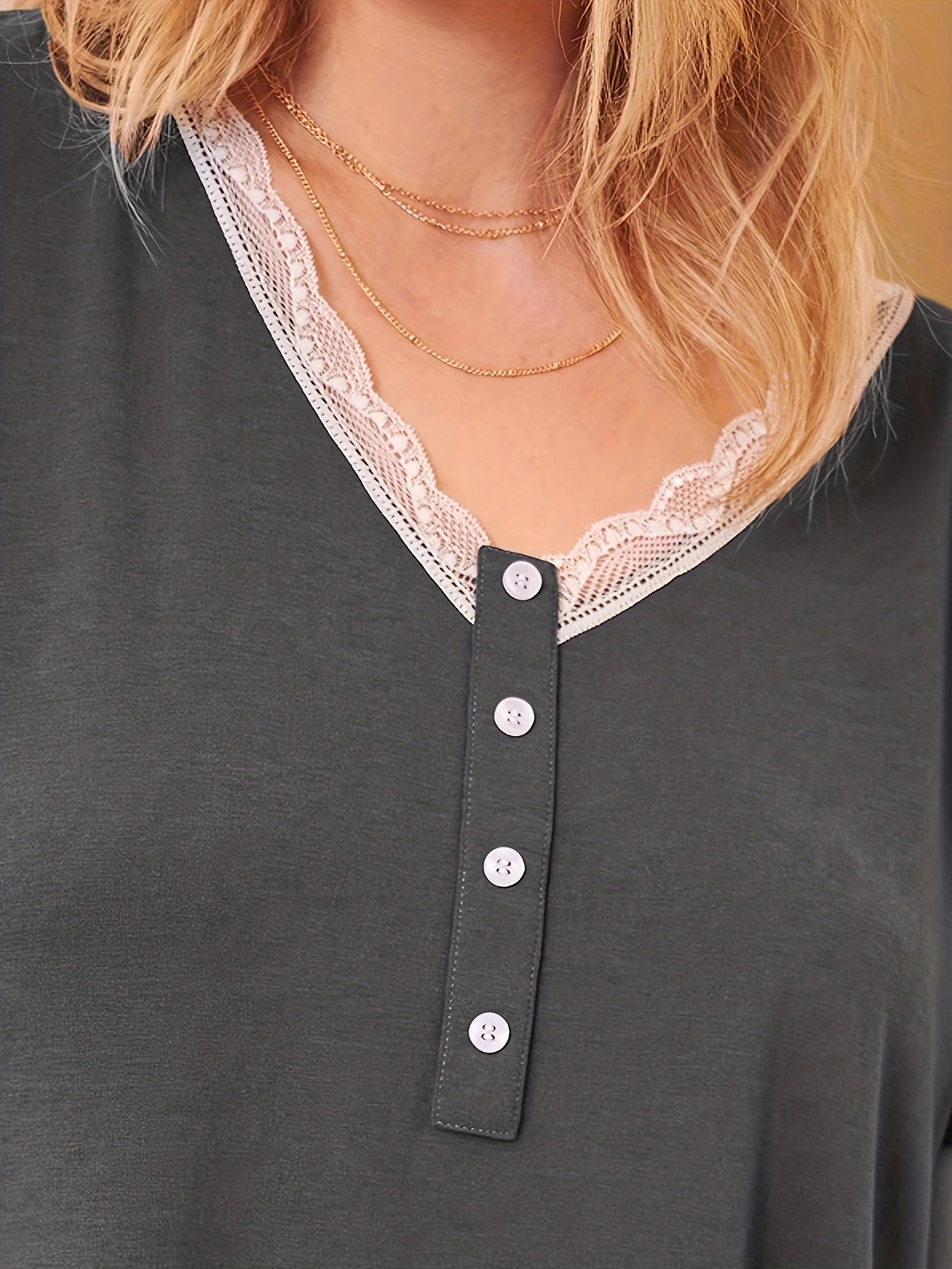 Plus Contrast Lace Trim Short Sleeve Button Decor Pajama Top