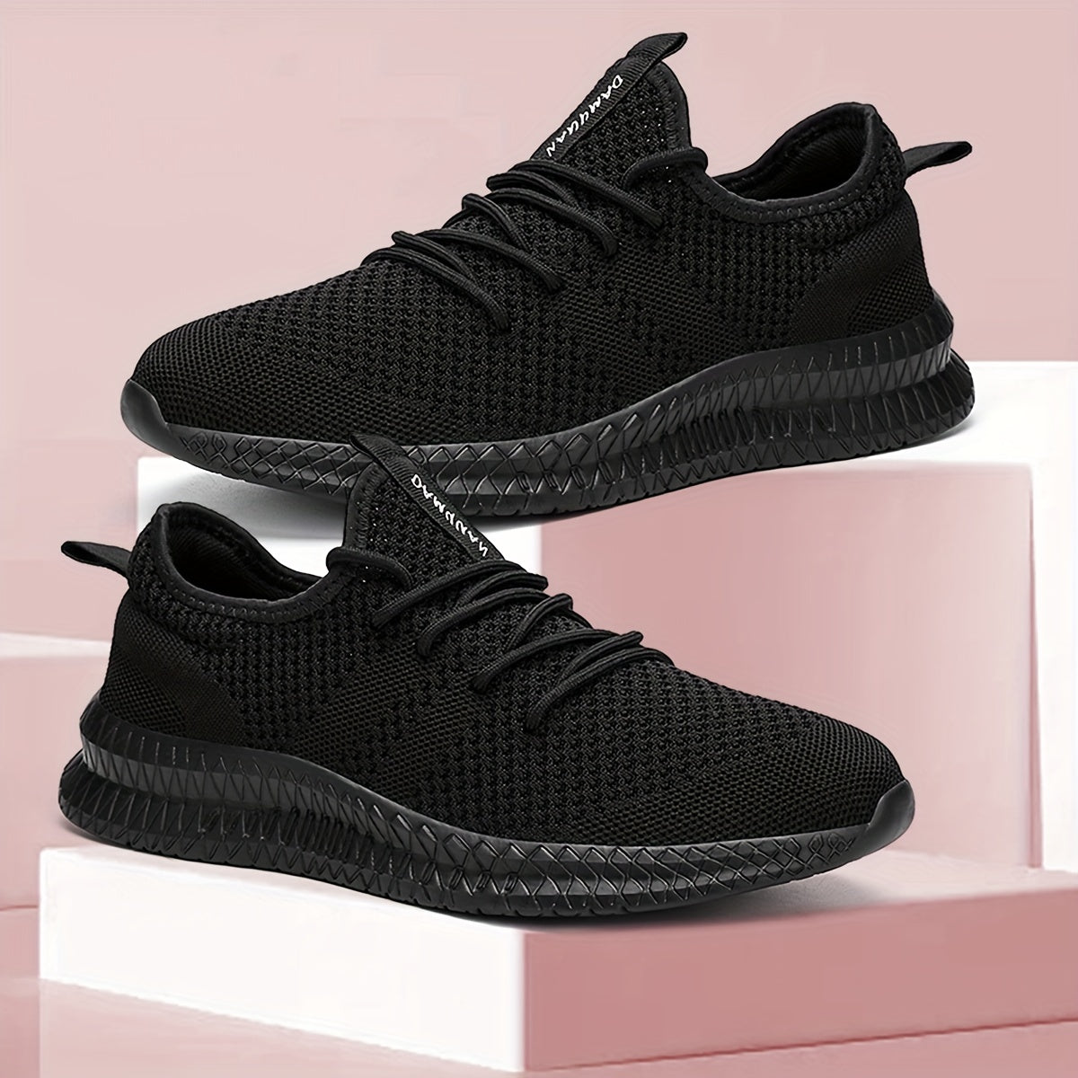 Comfortable Unisex Mesh Running Shoes Lace Up Outdoor Sneakers